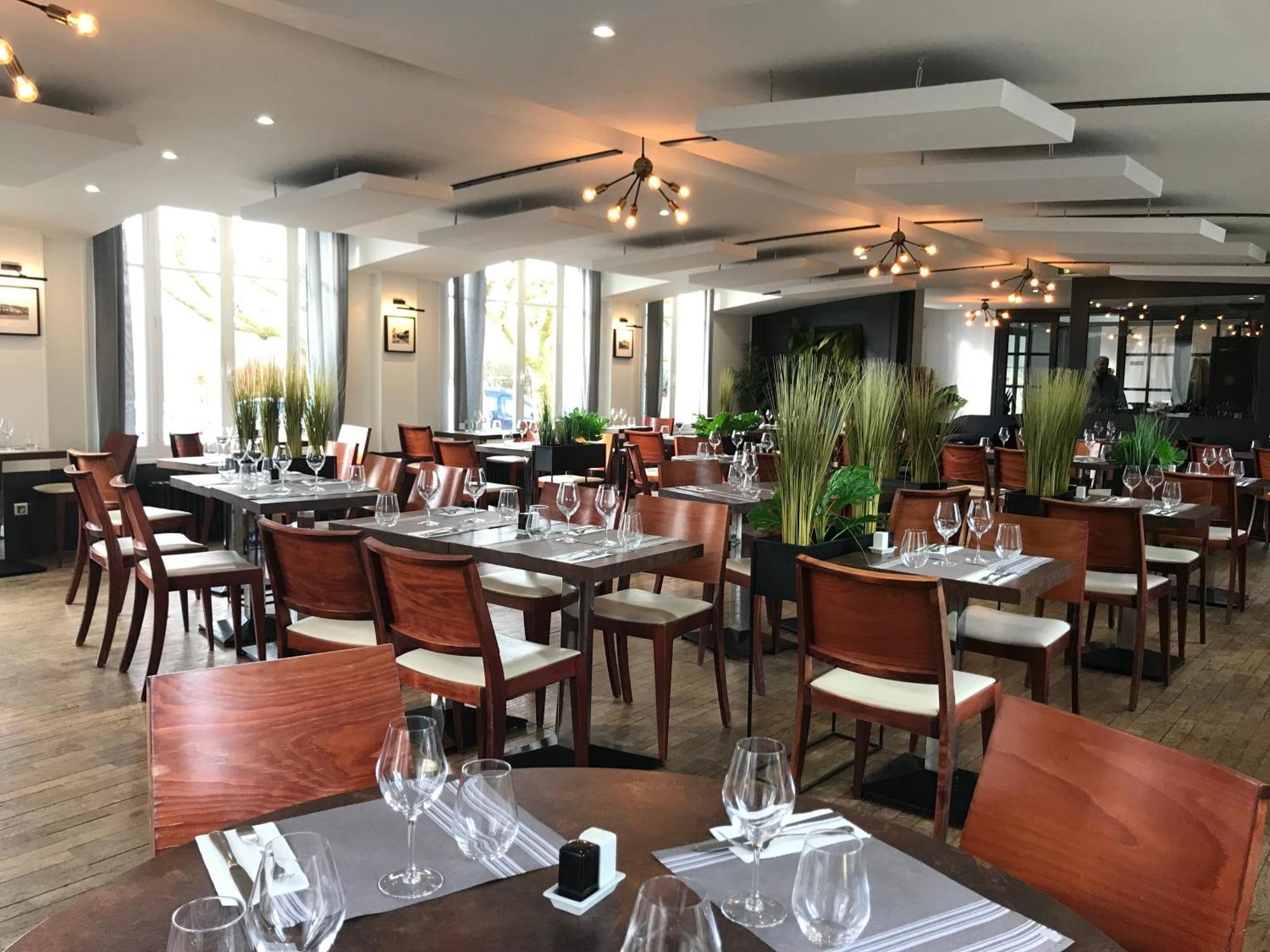Logis Hotel & Restaurant - Les Bords De Seine La Roche-Guyon Luaran gambar