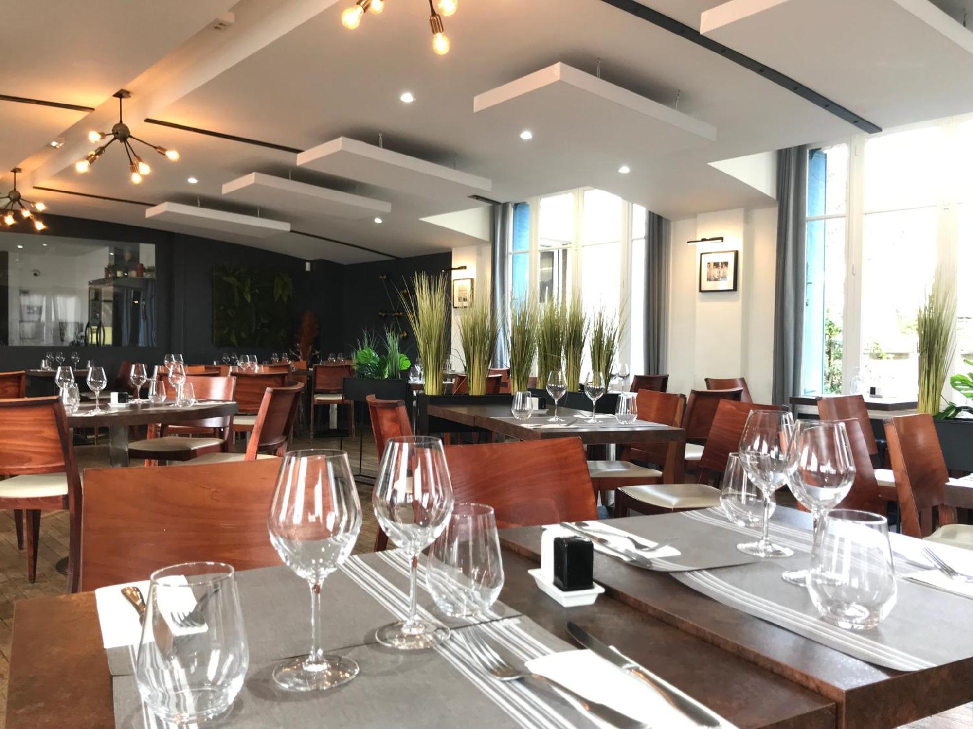 Logis Hotel & Restaurant - Les Bords De Seine La Roche-Guyon Luaran gambar
