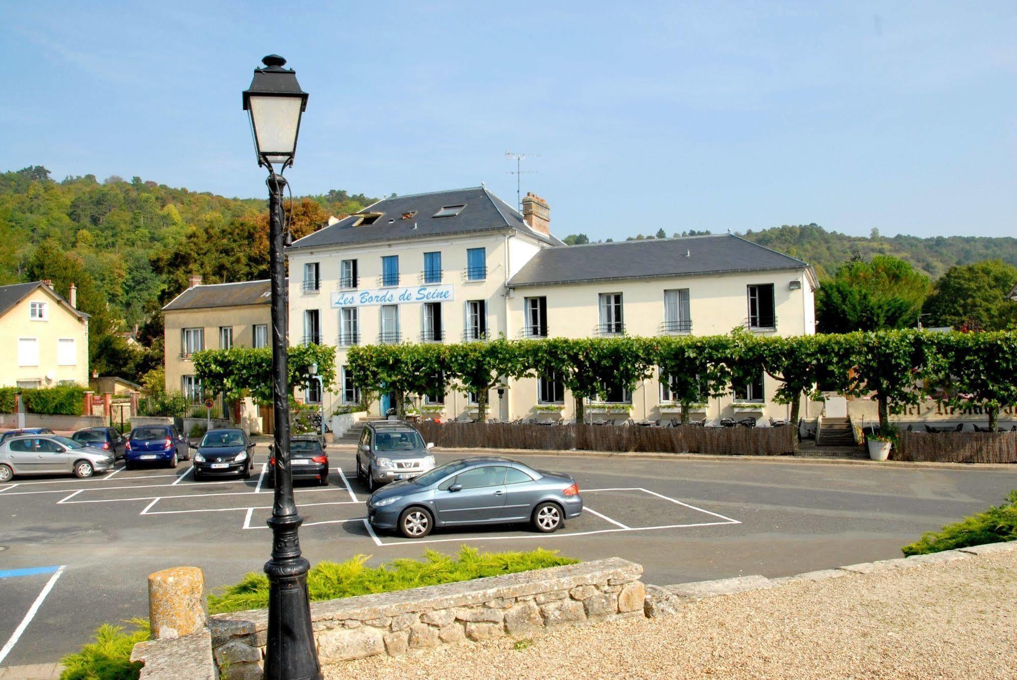 Logis Hotel & Restaurant - Les Bords De Seine La Roche-Guyon Luaran gambar